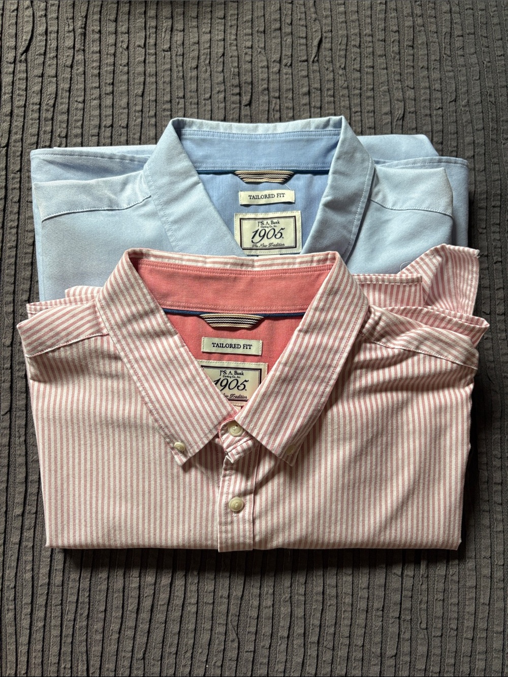 2 Pack Men’s XXL JoS A. Bank Long Sleeve Buttondown Shirts